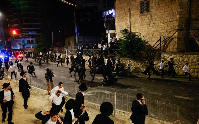 В Израиле ультраортодоксальные евреи вышли на митинг против призыва на военную службу