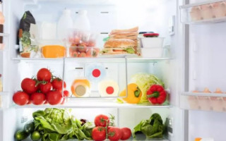 Как безопасно хранить пищу, когда выключили свет: советы Минздрава