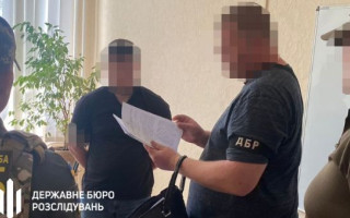 На Одещині викрили правоохоронця, який заробляв на переправлянні ухилянтів через кордон