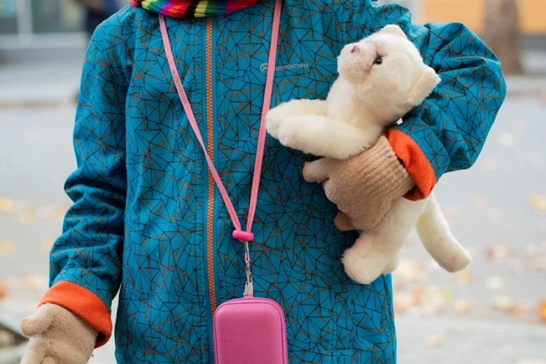 Во избежание мобилизации родственники киевских чиновников брали детей-сирот для пересечения границы: начато расследование