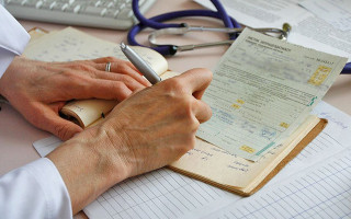 Як здійснюються лікарняні виплати у 2024 році: суми та алгоритм виплат