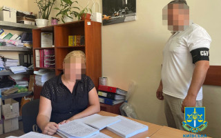 У Житомирі працівницю лікарні підозрюють у корупційних схемах з тендерами на 150 тисяч гривень