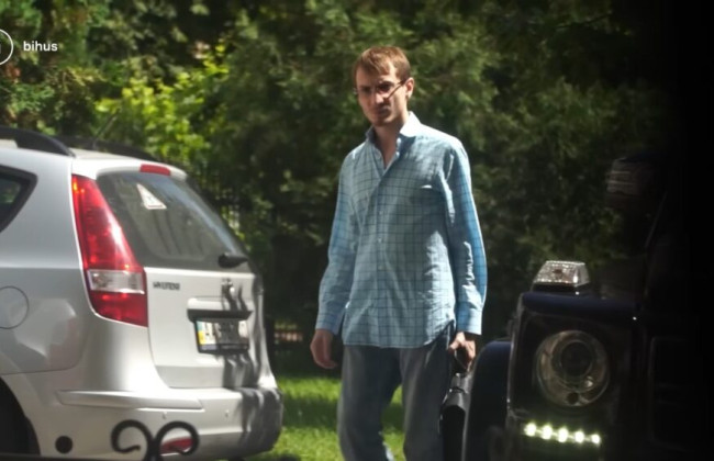 НАБУ сообщило о подозрении пасынку директора института судэкспертиз за «решелово» на таможне – СМИ