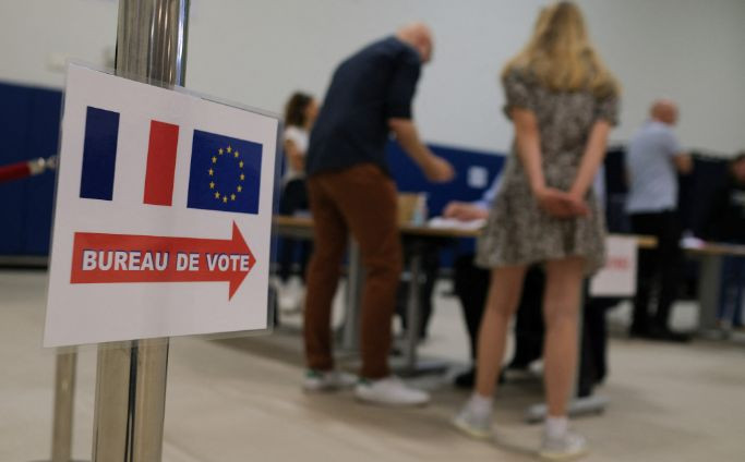 У Франції розпочався другий тур парламентських виборів