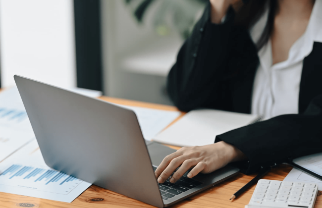 Могут ли плательщики, подающие декларации в е-форме, отправить пояснения им в е-виде: разъяснение