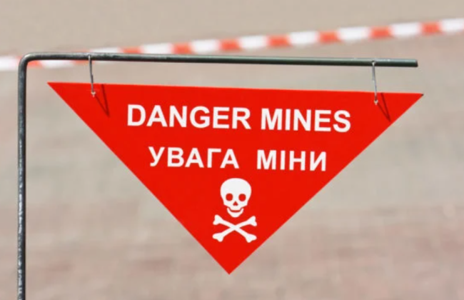 В Харьковской области авто подорвалось на мине: погибла целая семья