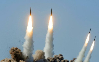 В КГВА сообщили о последствиях ракетного удара по Киеву: есть повреждения офисного здания и домов