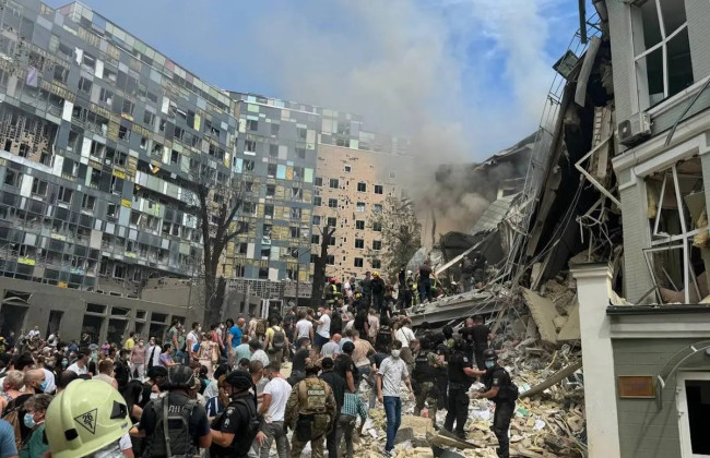 Макдональдс сообщил, что направит в помощь «Охматдету» прибыль от продажи чизбургера за один день