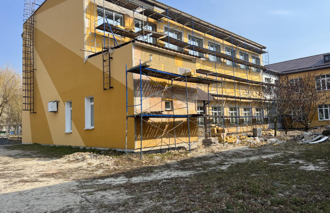 Гендиректора предприятия будут судить за завладение бюджетными 650 000 гривен на ремонте школы