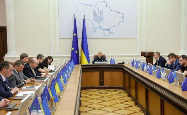 Кабмин принял постановление о введении Единой государственной электронной системы разрешительных документов