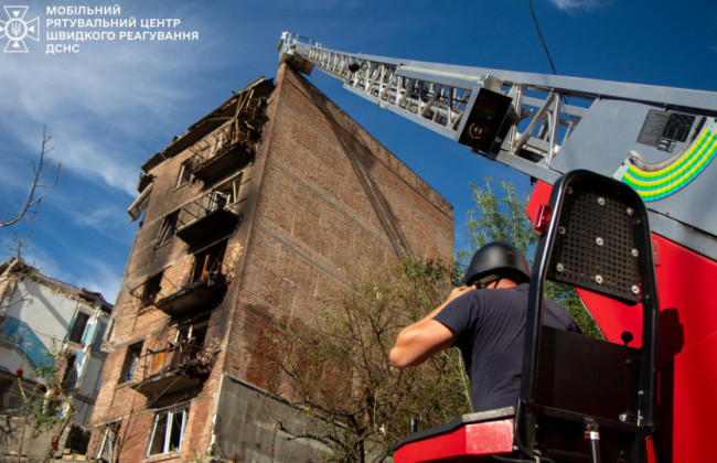 Судьбу пятиэтажки на Сырце в Киеве, куда попала российская ракета, будет решать специальная комиссия, — КГВА
