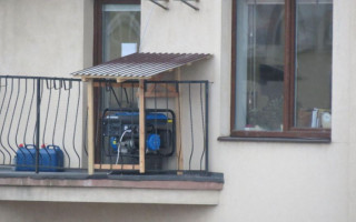 Генератори в багатоповерхових будинках не можна використовувати навіть на балконах — Держенергонагляд
