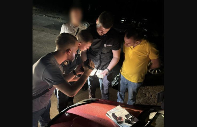 $6 000 за оформление документов для якобы законного пересечения границы: в Николаеве разоблачили дельцов