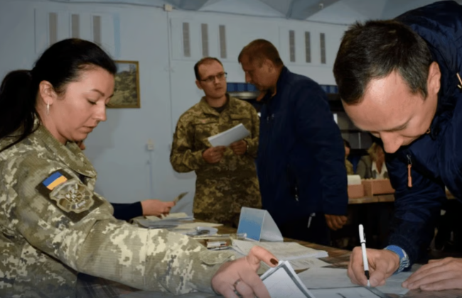 Прийшов до ТЦК оновити дані, але отримав штраф в 17 тисяч грн за непостановку на облік в 2021 році – суд скасував постанову ТЦК