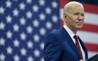 Джо Байден знову заплутався: назвав віцепрезидентку США Камалу Гарріс «Трампом»
