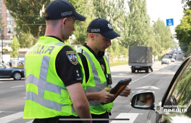 В Украине вводят электронные протоколы относительно админнарушений на дороге – действуют наравне с бумажными