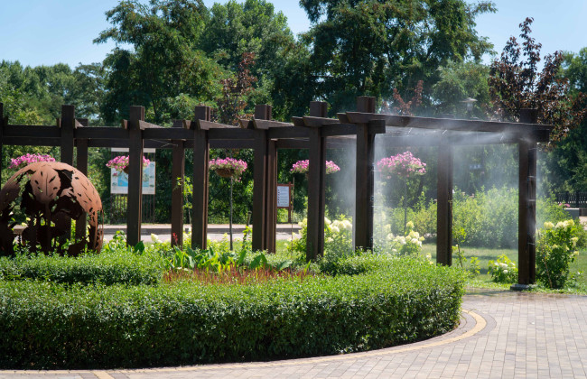 В Киеве установили дополнительные рамки-распылители воды: список локаций