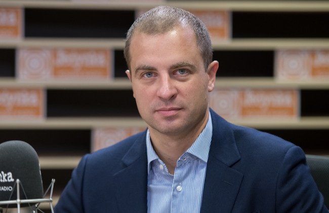 Бывший посол Польши при НАТО Томаш Шатковский обвиняется в шпионаже, — заявил Дональд Туск