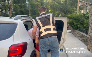 В Одессе полиция задержала поджигателя автомобиля военной за вознаграждение