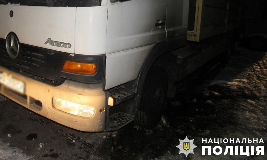 У Києві молодик підпалив автівку директора компанії, в яку мав намір влаштуватися на роботу