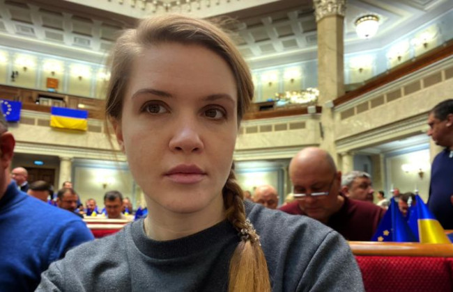 Марьяна Безугла по собственному заявлению вышла из фракции «Слуги народа»
