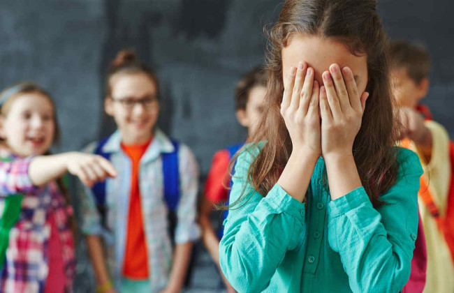 Более половины украинских школьников сталкивались с буллингом: исследование