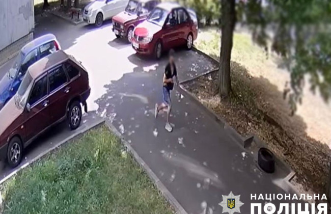 В Киеве полицейские задержали ревнивца, который ограбил ремонтника