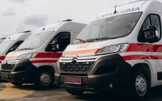 Поставщик «скорых» нарушил сроки поставки, прокуратура подала иск на 7 млн гривен