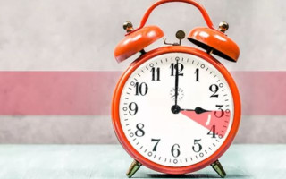 У Національній академії наук підтримали скасування переведення годинників і пояснили чому