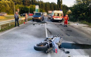 На Київщині загинув 18-річний мотоцикліст в результаті подвійного зіткнення з автівками