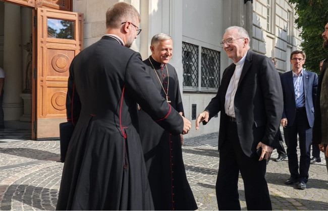 В Україну прибув держсекретар Ватикану – планує зустрітися із Зеленським