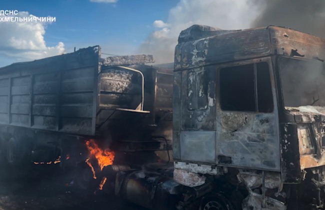 На Хмельнитчине загорелся грузовик: видео