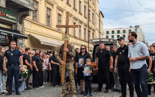 У Львові розпочалося прощання з Іриною Фаріон, фото та відео
