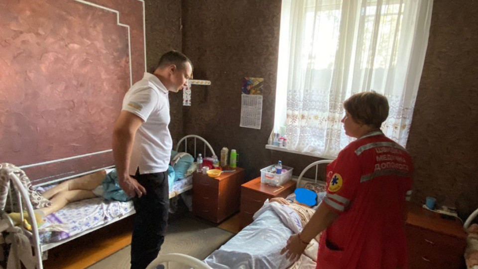 Из частного пансионата для пожилых в Днепре госпитализировали женщину с многочисленными синяками – Лубинец