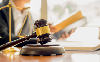 КАС ВС подтвердил правомерность принятого решения комиссии по вопросам остановки регистрации налоговой накладной и расчета корректировки