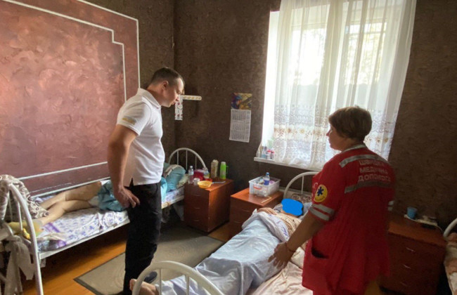 Из частного пансионата для пожилых в Днепре госпитализировали женщину с многочисленными синяками – Лубинец