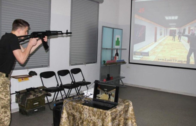 В 10 классах все ученики будут изучать вооружение и военную технику, — Минобразования