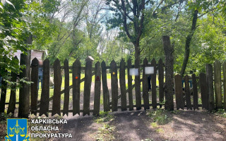 На Харківщині чоловік огородив частину міського пляжу, поставив мангали і брав гроші за вхід