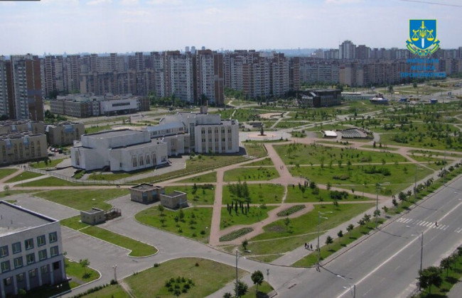 Директору КП в Киеве сообщено о подозрении в завышении стоимости ремонта парка на 614 тысяч гривен