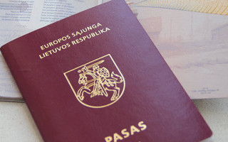 У Литві позбавили громадянства шістьох осіб, які приховали набуття паспортів рф