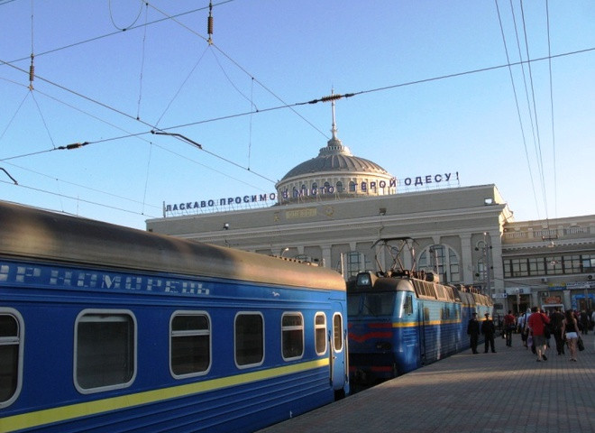 Укрзалізниця збільшила кількість місць із Києва до Одеси на курортний сезон: графік поїздів