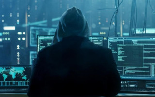 Найбільші російські банки та зв’язок «лягли» в результаті кібератаки