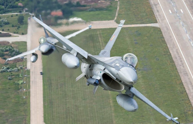 Румыния подняла истребители F-16 в ответ на российскую атаку беспилотников на украинские порты на Дунае