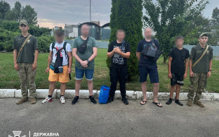 На кордоні з Угорщиною затримали групу чоловіків з 14-річним «поводирем»