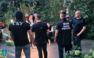 В Одесі затримали посадовицю відділення Антимонопольного комітету на хабарі у $10 тисяч