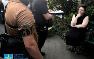 $10 000 хабаря за зменшення штрафу з 3,5 млн грн до 30 тис грн: затримали посадовицю АМКУ
