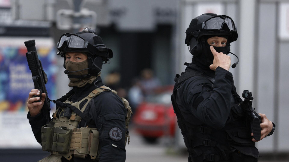 Во Франции арестован еще 18-летний подозреваемый в планировании терактов