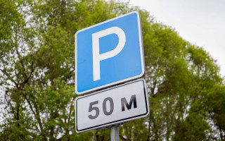 Місця для паркування в Києві здаватимуть в оренду лише через онлайн-аукціони