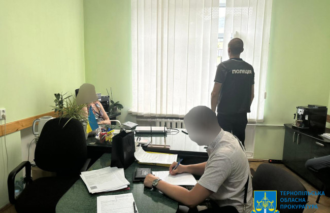 Сотни литров топлива, сертификаты «BROCARD» и на отдых: необычные взятки чиновникам Кременецкого района