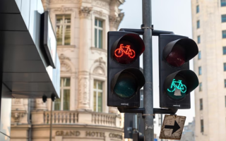 У Києві на 18 перехрестях встановили резервне живлення для світлофорів